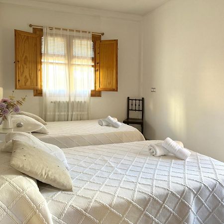 Vut Casa Orrios, En El Centro De Alcaniz. Buitenkant foto