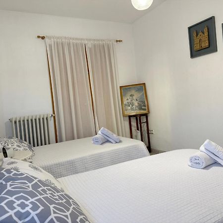Vut Casa Orrios, En El Centro De Alcaniz. Buitenkant foto